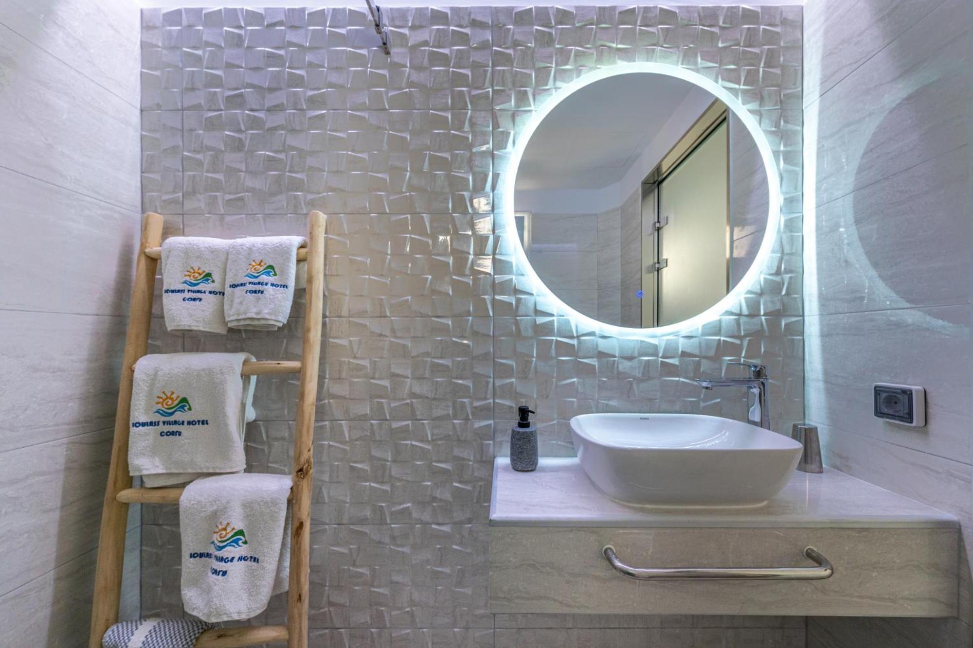 Aparthotel Loulass Village Mesongi
